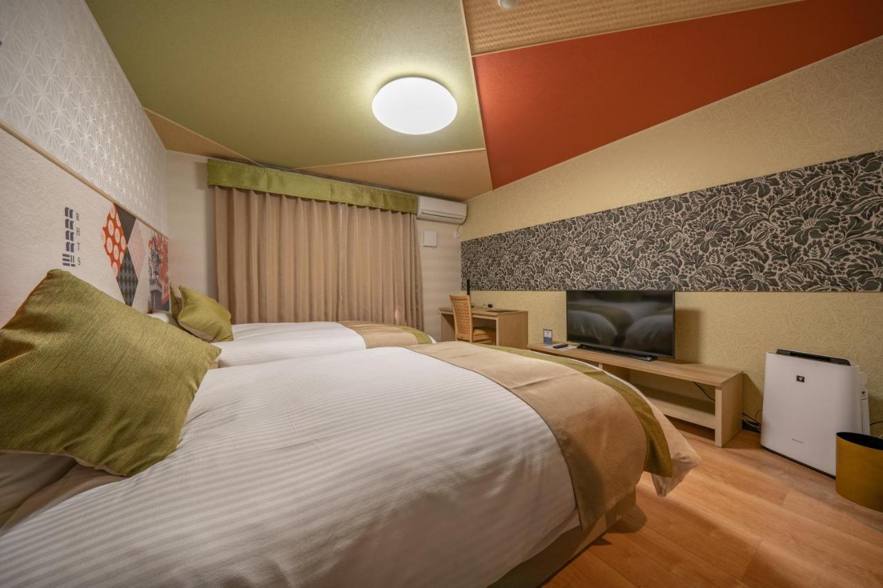 Residence Hotel Takayama Station Екстер'єр фото