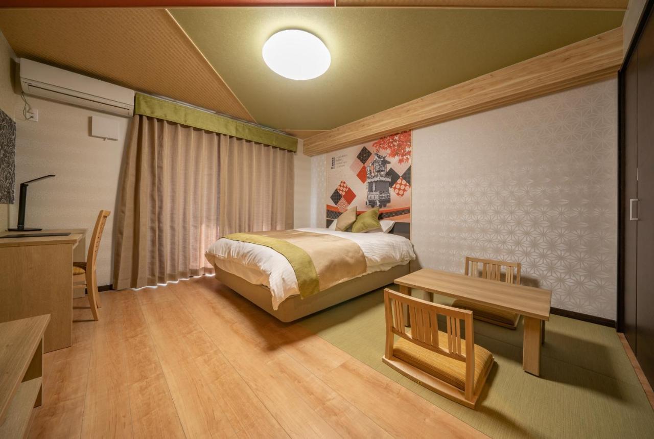 Residence Hotel Takayama Station Екстер'єр фото