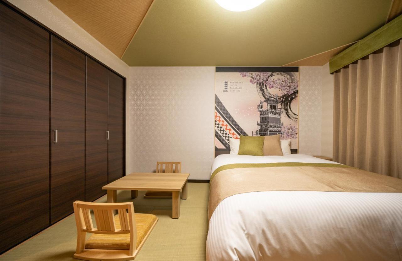Residence Hotel Takayama Station Екстер'єр фото